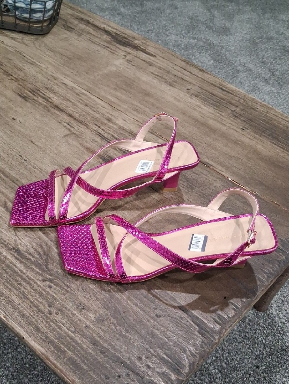 Stuart Weitzman Oasis 50 Fuchsia Snake Effect Leather Sling Back Size 8.5B NWT - Picture 7 of 8